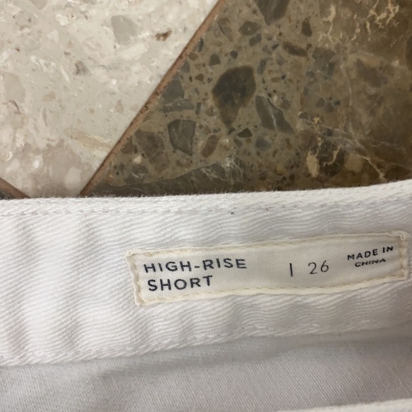 Women’s white denim shorts - Picture 6 of 7